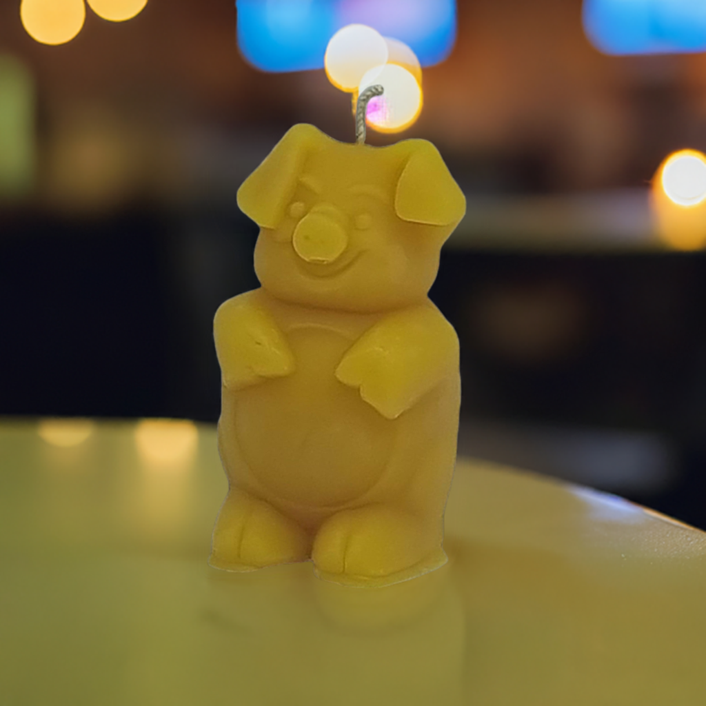Schwein aus Bienenwachs