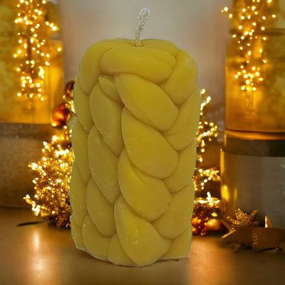 Kordelkerze aus Bienenwachs