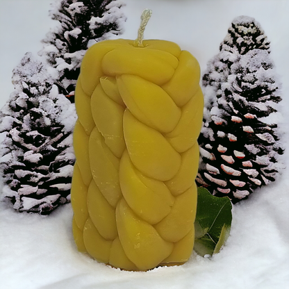 Kordelkerze aus Bienenwachs