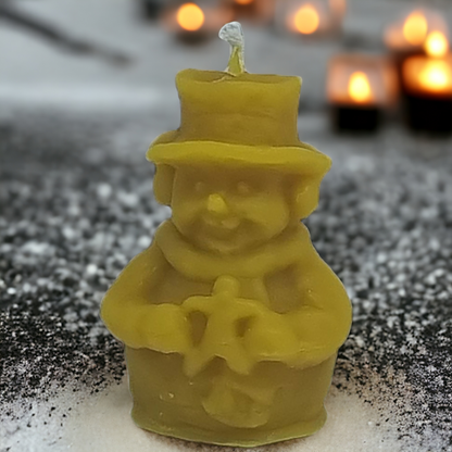 Schneemann aus Bienenwachs