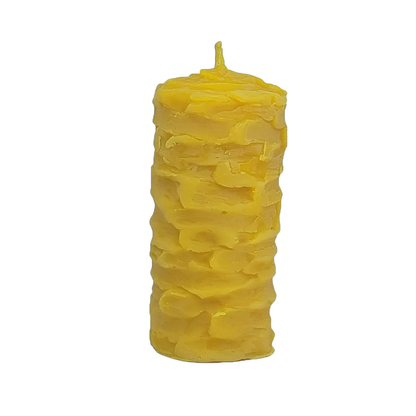 Handgefertigte Strukturkerze aus reinem Bienenwachs