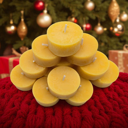 10 Bienenwachsteelichter mit einem Glas