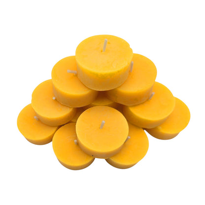 10 Bienenwachsteelichter mit einem Glas